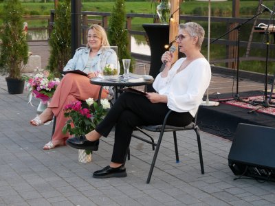 Koncert na molo - Przedwieczór i wieczór poezji Iwony Folusz